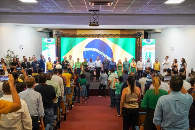 Abilio Júnior assume presidência do PL em Cuiabá e declara distanciamento de Emanuel Pinheiro