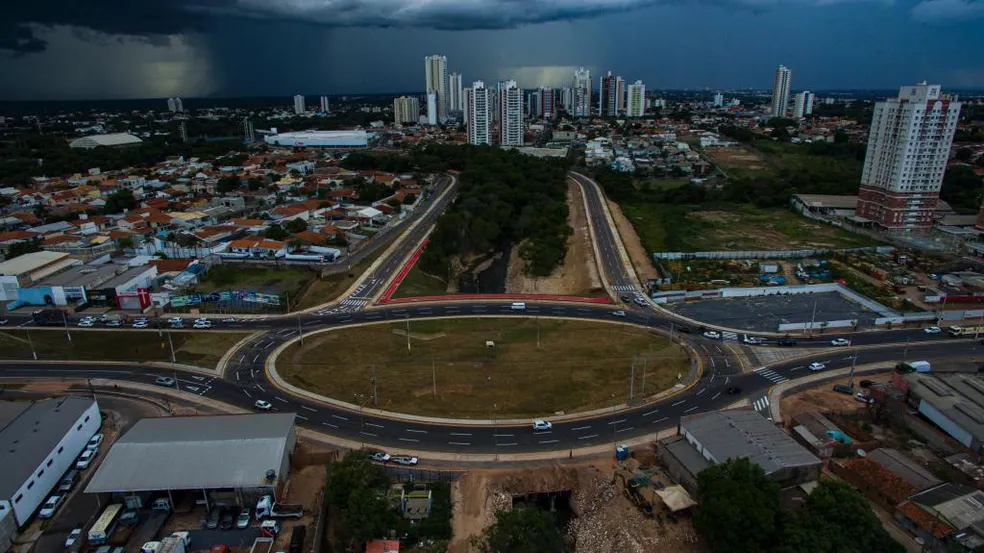 Ampliação da Avenida Parque do Barbado em Cuiabá traz melhorias na mobilidade urbana