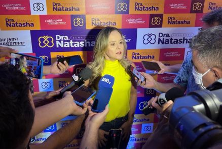 Após homologação de sua candidatura Natasha fala em apoio a Mendes e diz concordar com palanque misto