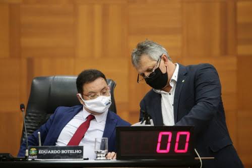 Após tentar minar candidatura de Botelho, Dilmar fica sem espaço na Mesa Diretora