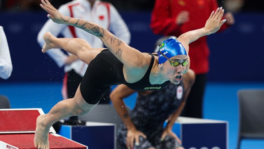 Atletas brasileiros cometem ato de indisciplina em Paris e são punidos; nadadora é cortada