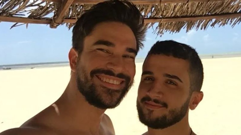 Ator diz que está juntando dinheiro para se casar com namorado