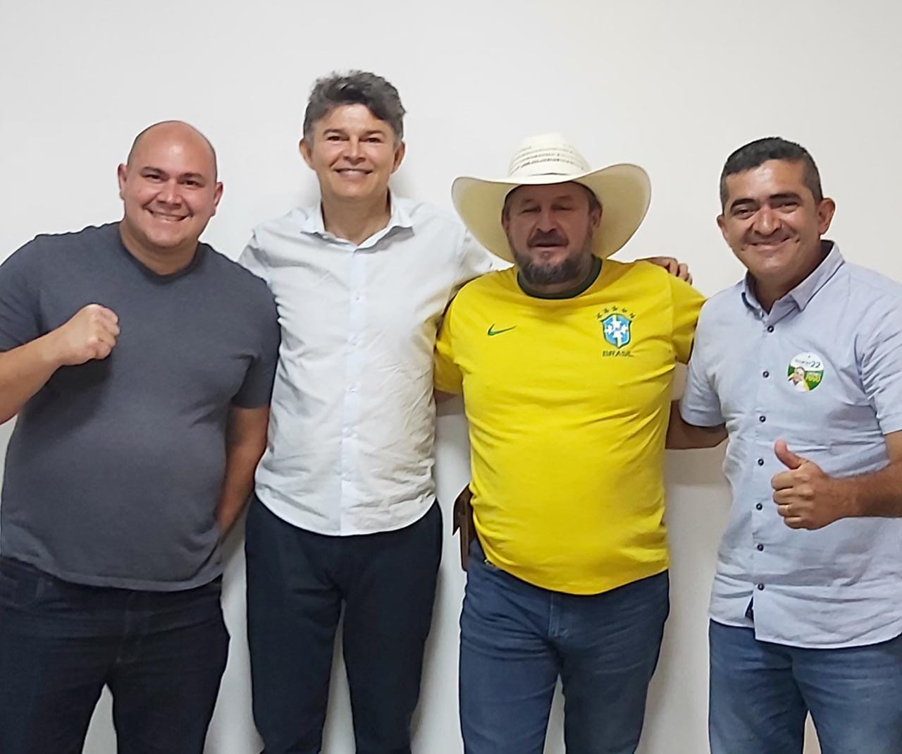 Bancada bolsonarista de MT tem reunião com Bolsonaro em Brasília