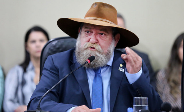 Barbudo comemora o fim da saidinha de presos e comemora nas redes sociais; Assista