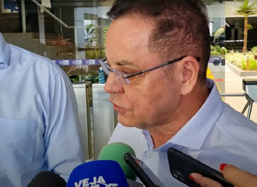 Botelho diz que presidência da AL será definida no “espreme gato”