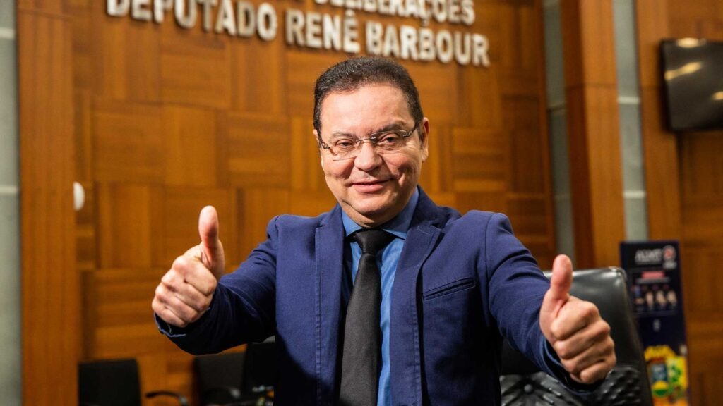 Botelho  usa reeleição expressiva para  desfazer imagem ruim da Assembleia