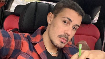 Carlinhos Maia chora após revelar previsão de cartomante