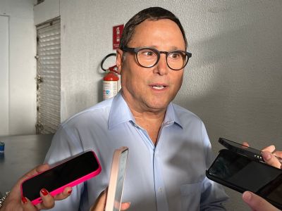 Carvalho responde Márcia: 'desvio de recurso é a total falta de respeito com servidor'