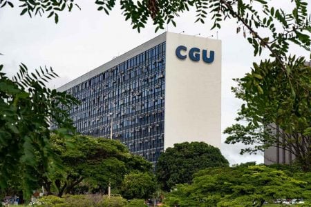 CGU: governo pagou R$ 336 mi em auxílio emergencial a 135,7 mil mortos