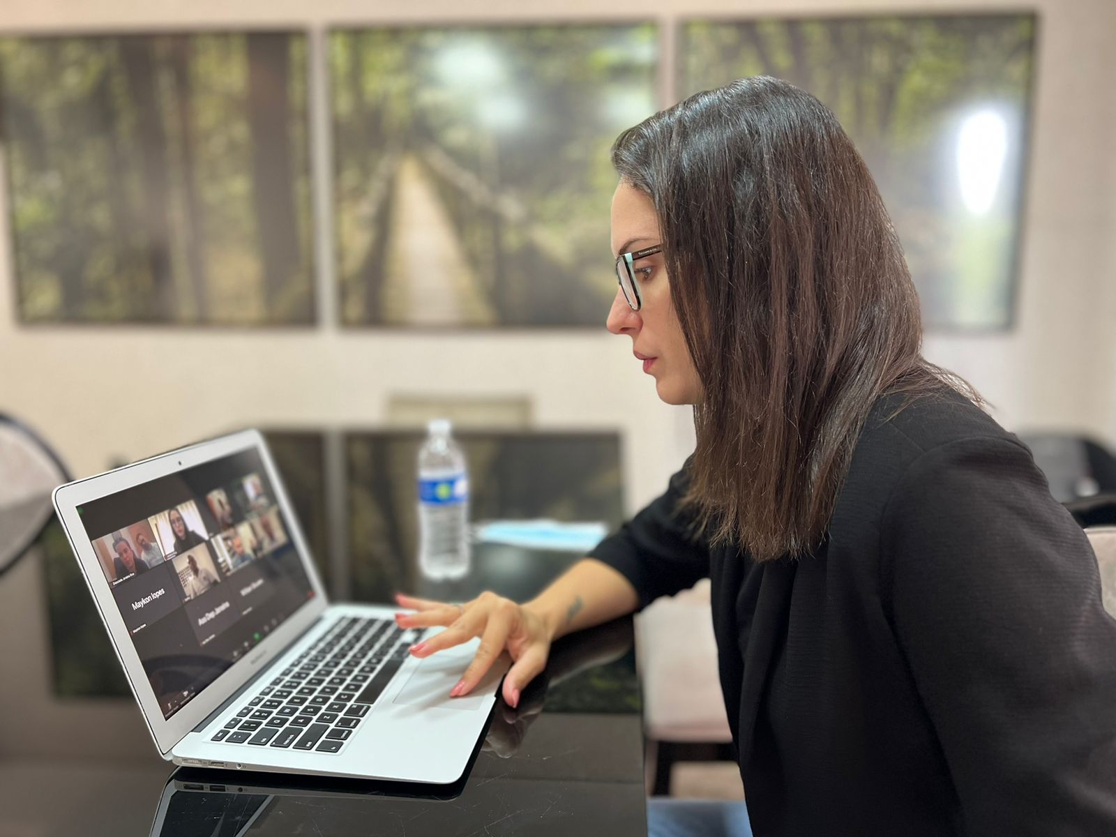 Comissão de aprovados para Polícia Penal pede ajuda à Janaina e senador