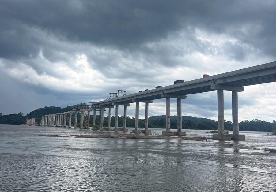 Construção da maior ponte de Mato Grosso alcança 60% de execução no Rio Juruena