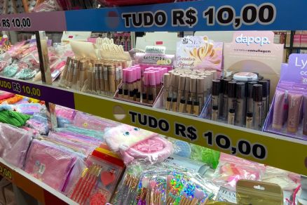 Cosméticos de R$ 10 "invadem" Cuiabá; dermatologista faz alerta