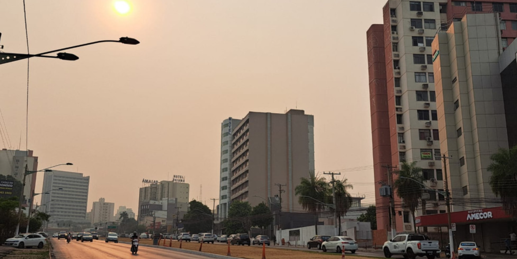 Cuiabá amanhece com névoa de fumaça e umidade em 15%; previsão de 39°C