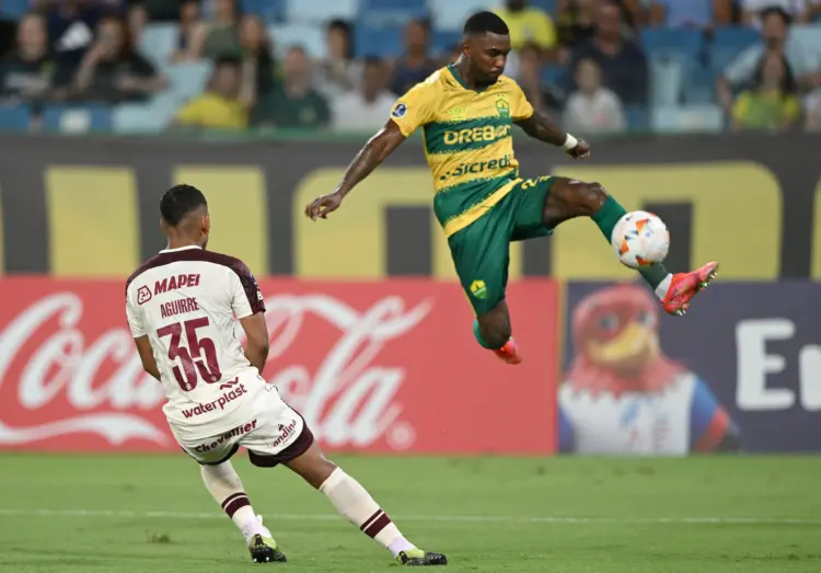 Cuiabá estreia na Sul-Americana com empate amargo contra Lanús