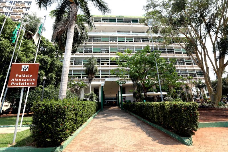 Demissão de servidores da Saúde afeta pacientes em Cuiabá
