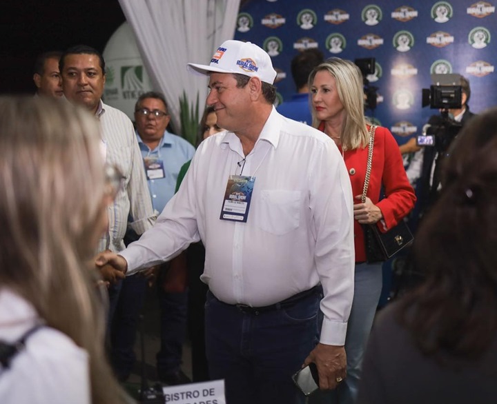 Deputado Moretto participa da abertura de Feira do agronegócio, na região oeste de MT