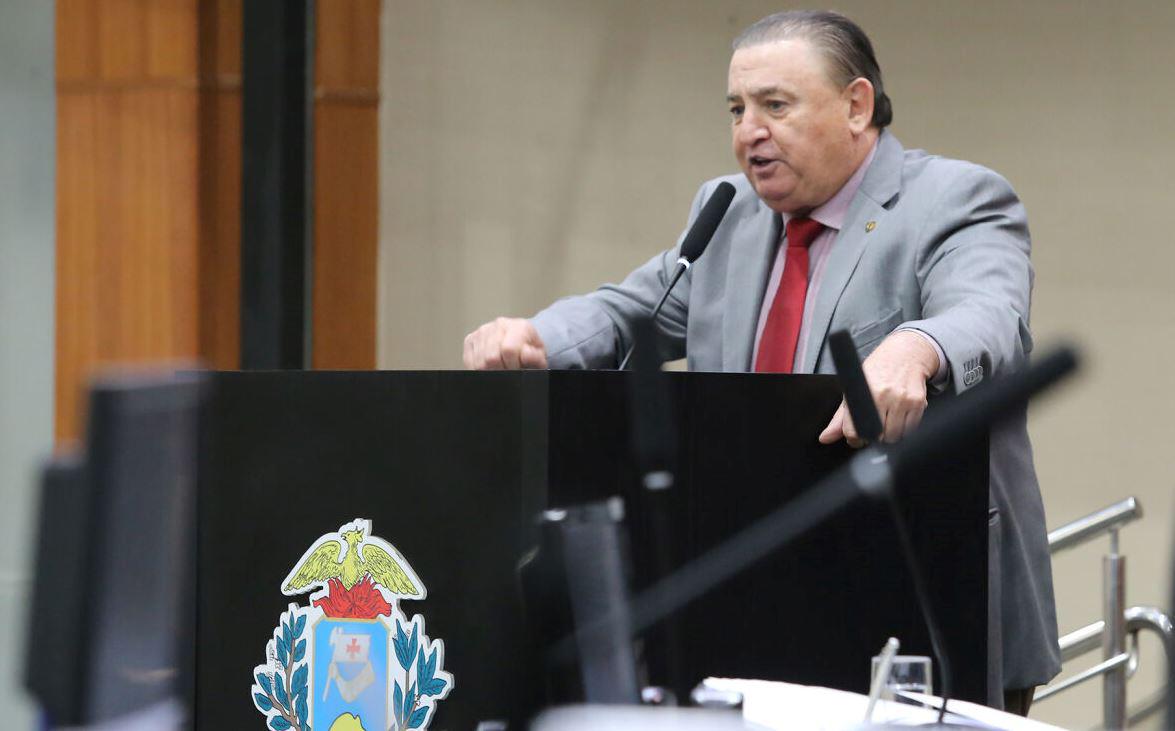 Deputados aprovam projeto de lei de Nininho que autoriza repasse direto de recursos a hospitais filantrópicos