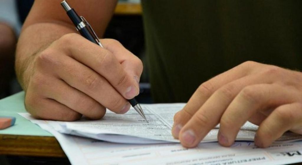 Educação financeira pode ser incluída no currículo escolar