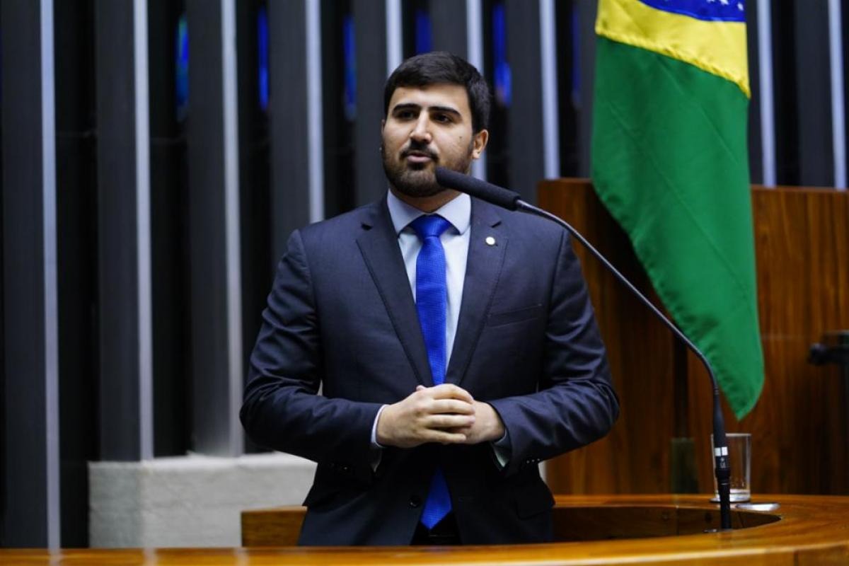 Emanuelzinho diz que Petrobras virou 'quintal de exploração' internacional