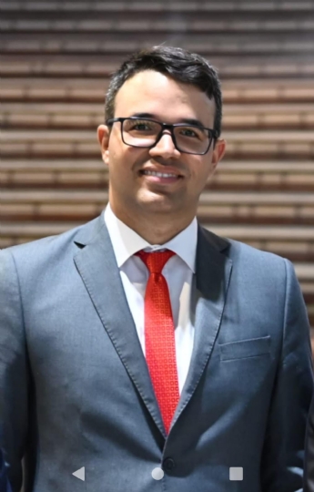 Entre a Política e a Honestidade: o jogo na democracia brasileira