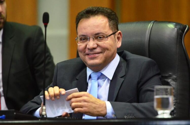 Focado na eleição de Cuiabá, Botelho deve pedir licença em agosto