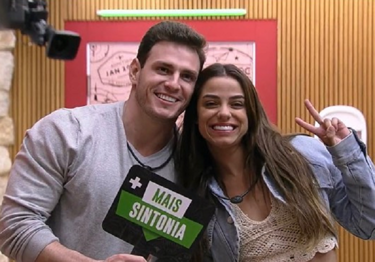 Fora do reality, Key Alves tem reencontro quente com Gustavo: 'Te amo tanto'