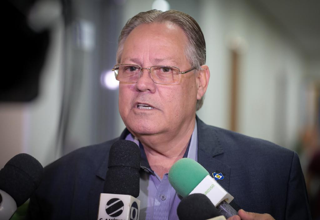 Gilberto diz que denúncia contra secretária é ‘desconfortável’ e chama empresários de irresponsáveis