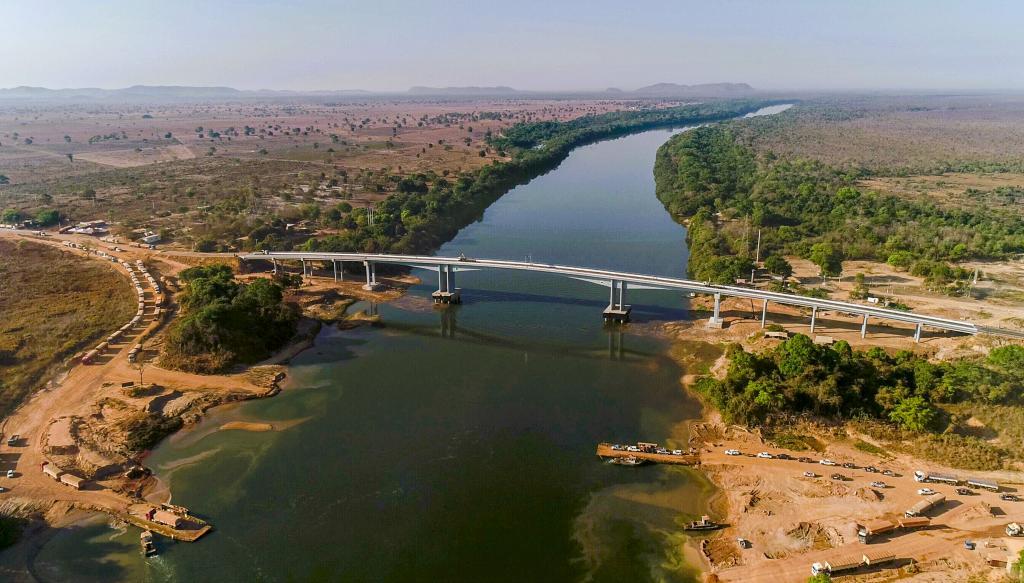 Governo de Mato Grosso  executa maior pacote de obras em infraestrutura do país