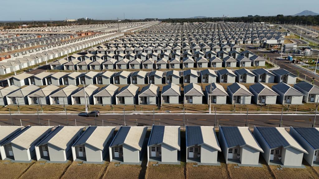 Governo de MT entrega 754 casas populares em Primavera do Leste nesta sexta-feira (26)