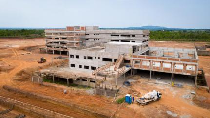 Governo do Estado refez projetos e retomou obras do novo Hospital Universitário