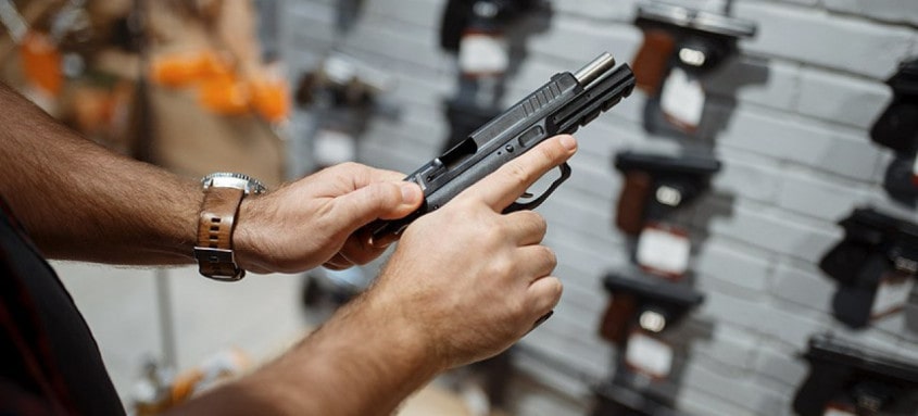 Governo estende recadastramento de armas até 3 de maio