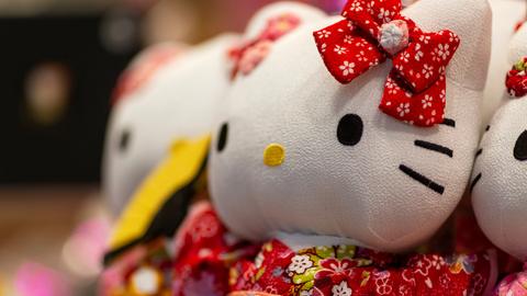 Hello Kitty é uma gata ou uma garotinha? Conheça curiosidades sobre personagem que completa 50 anos