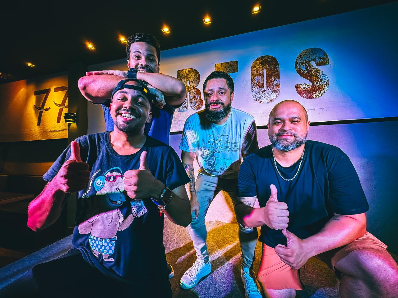 Humoristas cuiabanos apresentam shows de stand up comedy no interior de MT