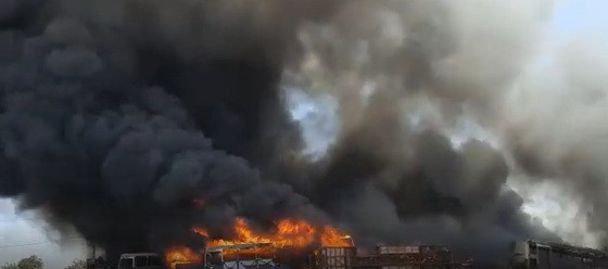 Incêndio em VG atinge depósito de empresa de ônibus; Assista