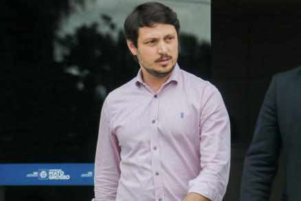 Juiz nega prescrição e mantém ação contra filho de Silval e mais 4