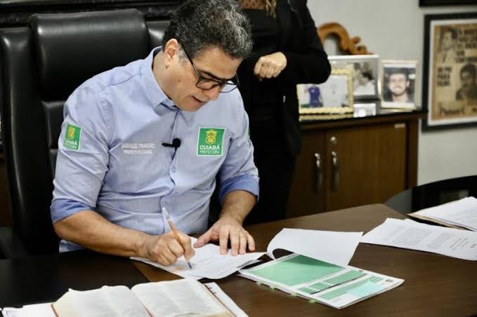 Justiça dá 5 dias para Emanuel Pinheiro decidir sobre implantação do BRT em Cuiabá