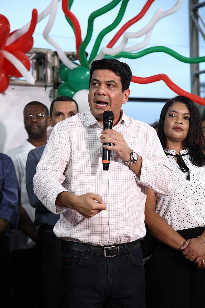 Kalil investe R$ 8 mi em reforma de escola em VG