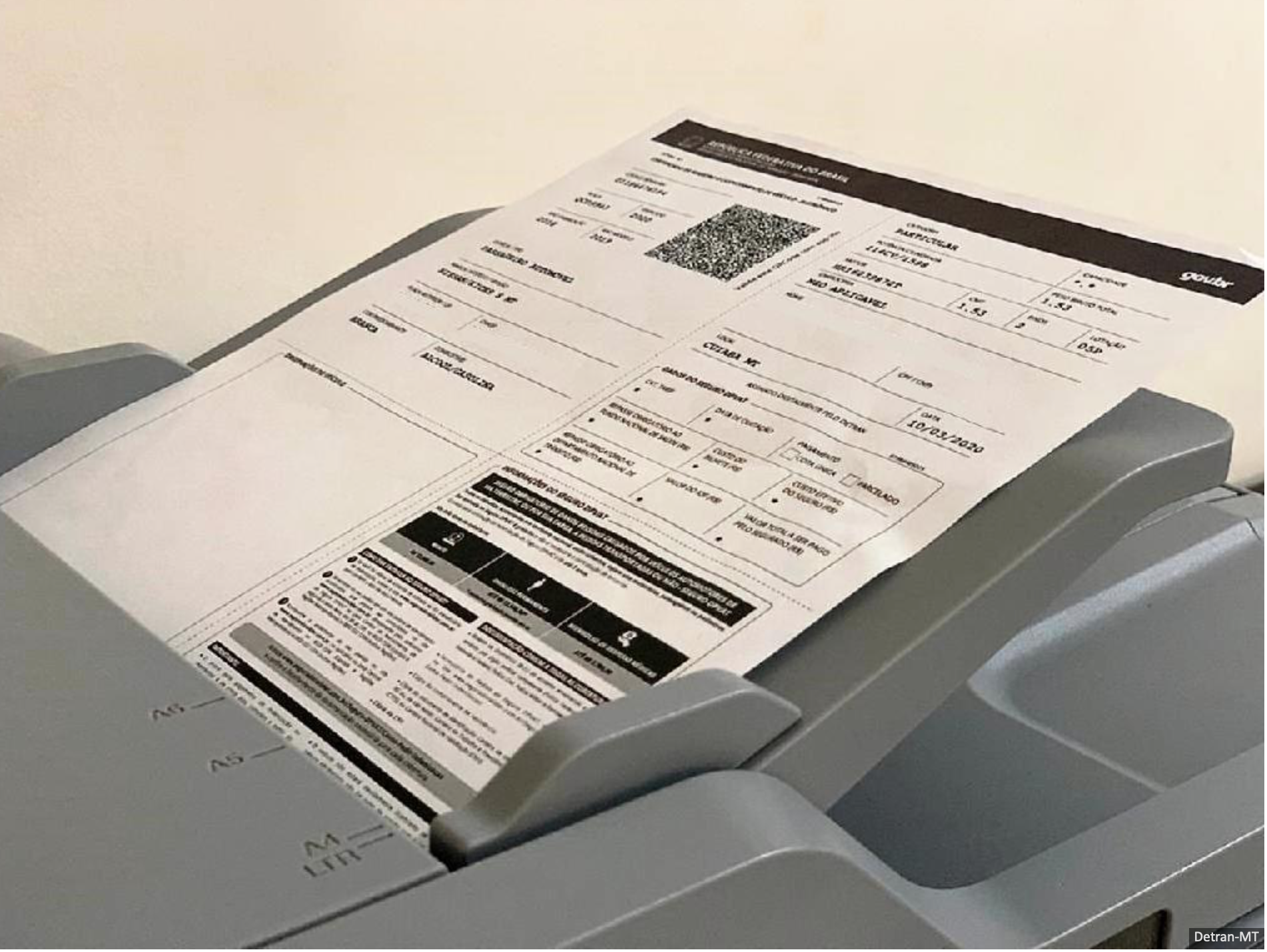 Licenciamento de veículo com placa final 8 deve ser pago até 31 de agosto