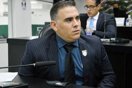 Maioria da Câmara Municipal  vota com comissão pelo não afastamento de Paccola