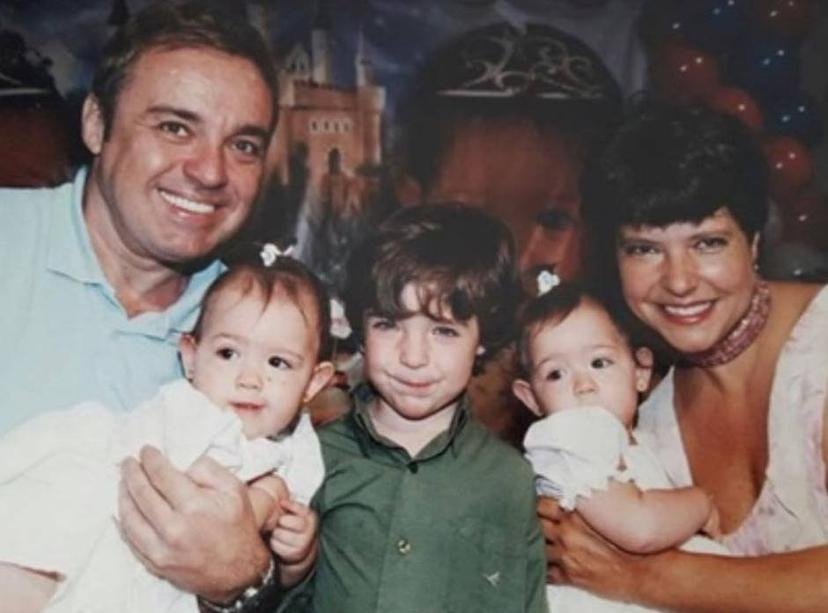 Mansões, estúdio de TV e mais: o que está incluído na herança de Gugu