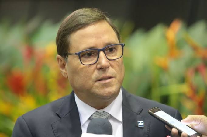 Mauro Carvalho afirma que assume vaga no Senado ainda este ano