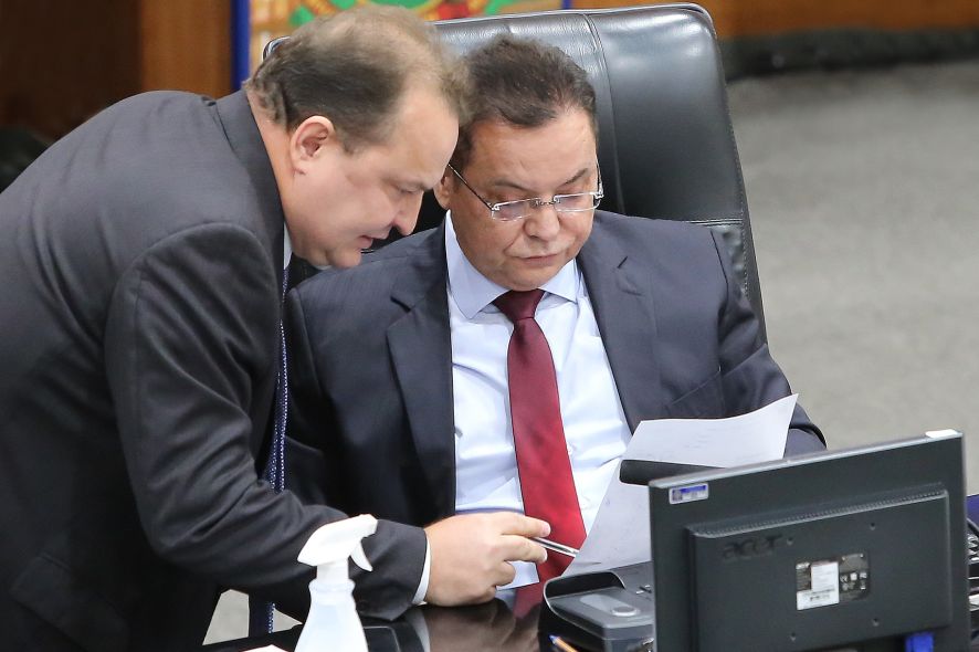 Max convida Botelho para filiar ao PSB e disputar a prefeitura de Cuiabá