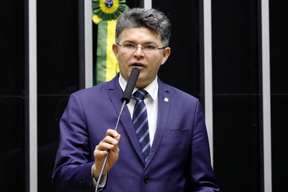 Medeiros é contra palanque aberto e irá propor a Bolsonaro que apoie Galvan ao governo de MT