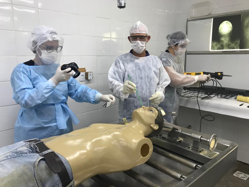 Médicos  Legistas são convocados pelo Estado  para atender em  Polos