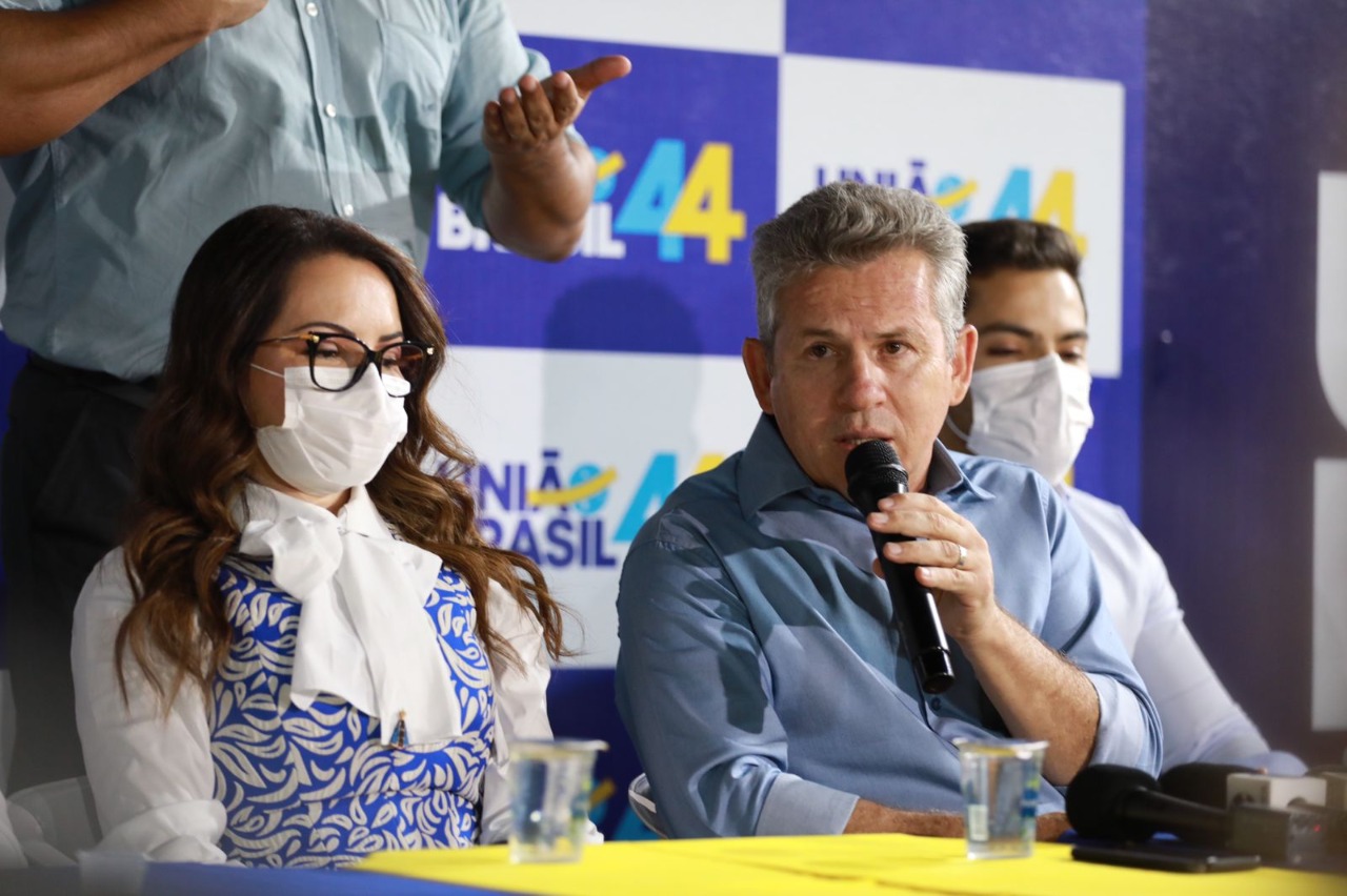 Mendes diz estar tranquilo e ignora racha na base