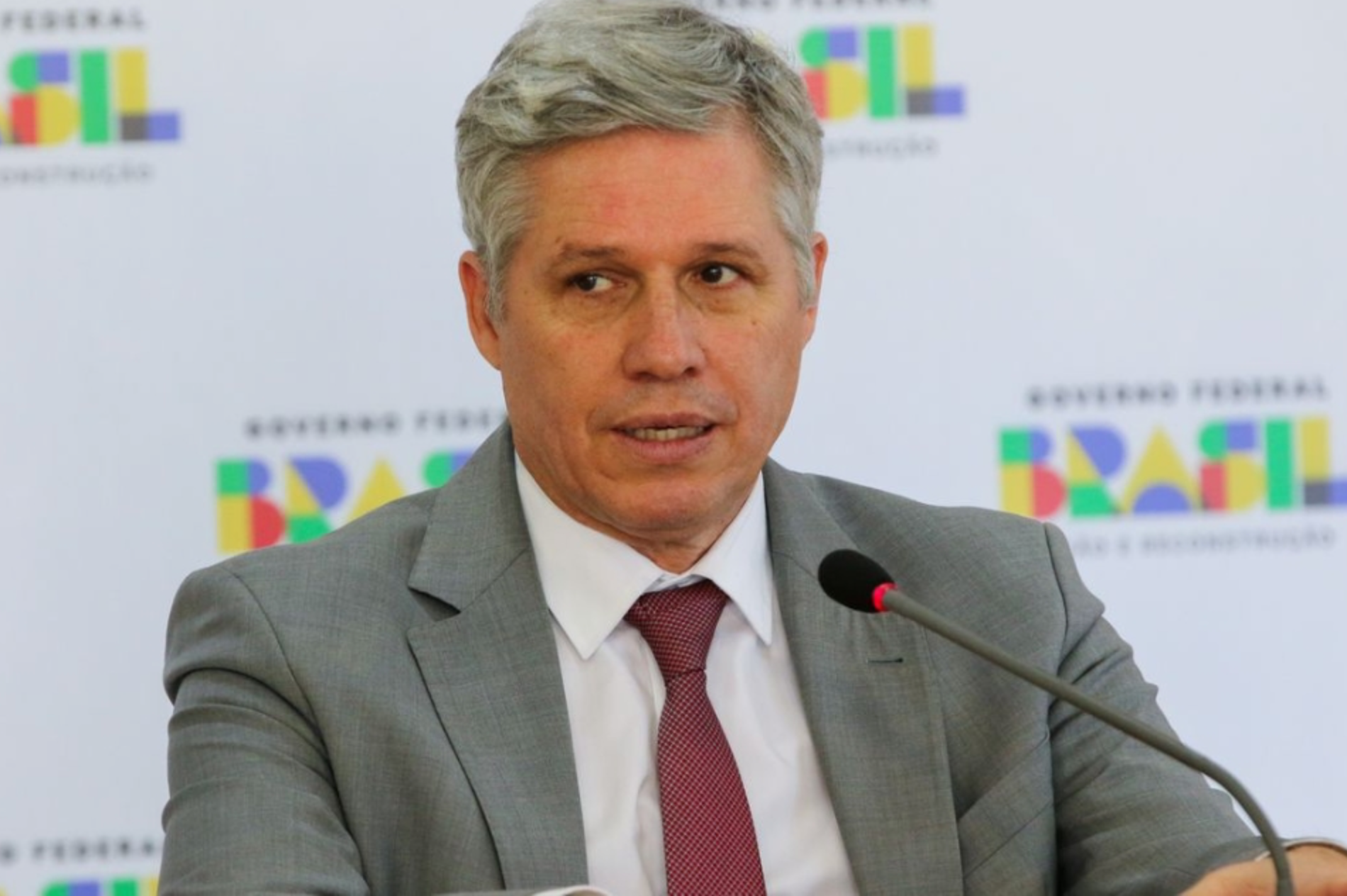 Ministro Paulo Teixeira vai participar de audiência para tratar sobre conflito no assentamento Itanhangá