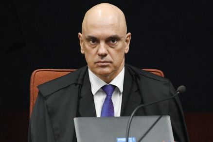 Moraes dá prazo para PGR dizer se concorda com posse de 11 deputados