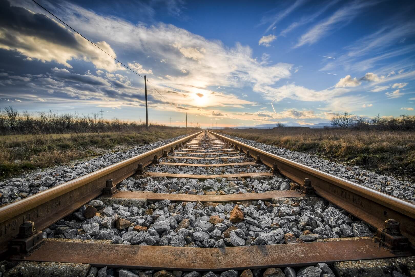 MT assina nesta quarta nova autorização de exploração de ferrovias no Estado