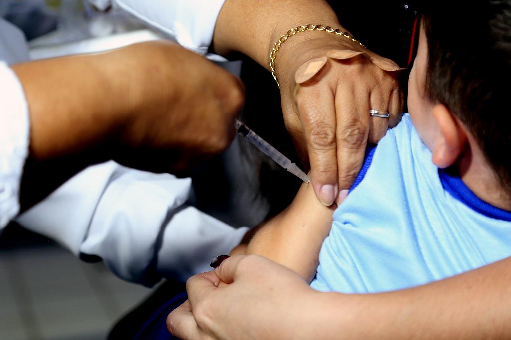 MT  recebe 19.440 doses de vacina para a faixa etária de seis meses a três anos