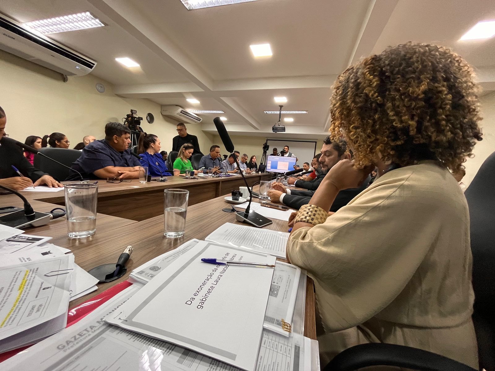 Na Comissão de Ética, Maysa Leão rebate Edna Sampaio e nega fazer parte de extremismos, que articula 'golpe'